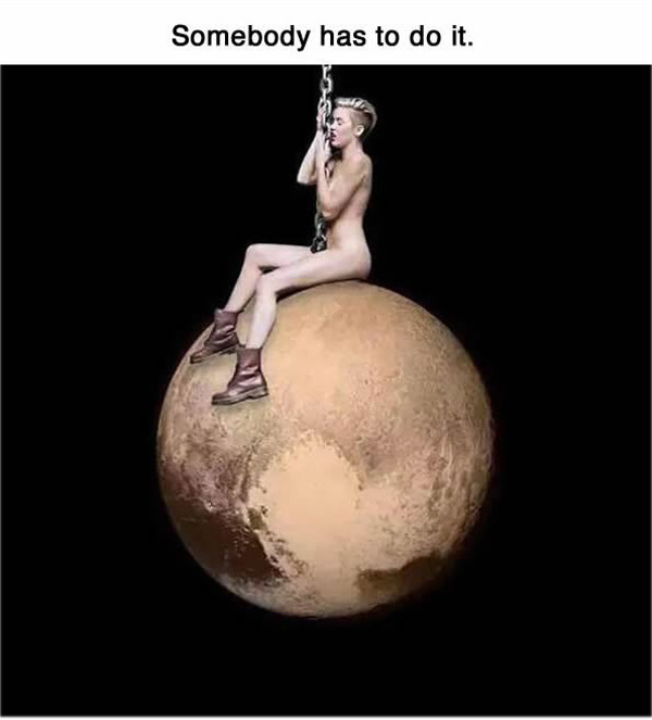 ТОП самых горячих мемов с Плутоном