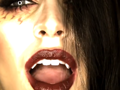 Хэллоуин 2015: макияж вампира