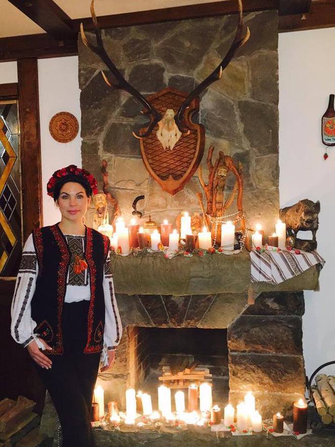 Знаменитості в дорозі: як Влада Литовченко варила в Татарові банош