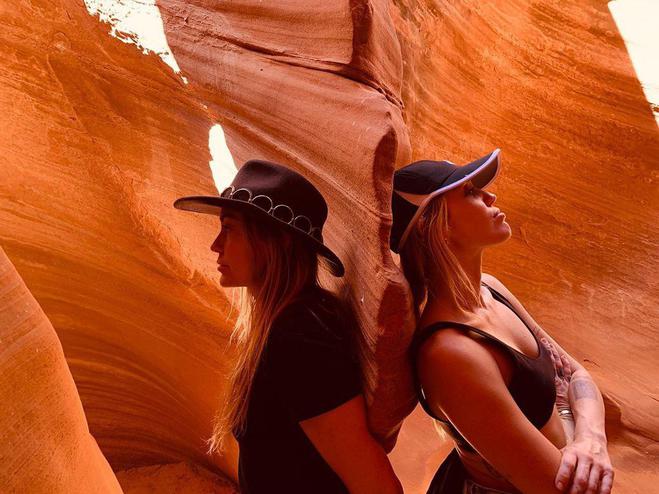 Майлі Сайрус на відпочинку в Амангірі