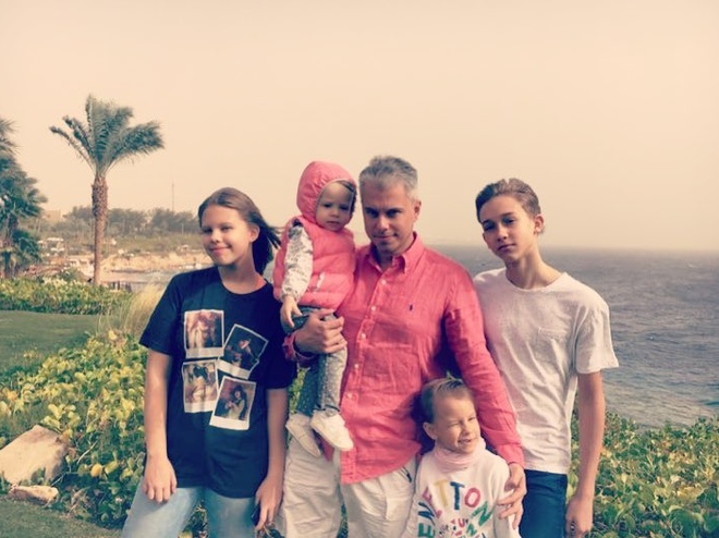 Андрей Доманский впервые показал младшую дочь