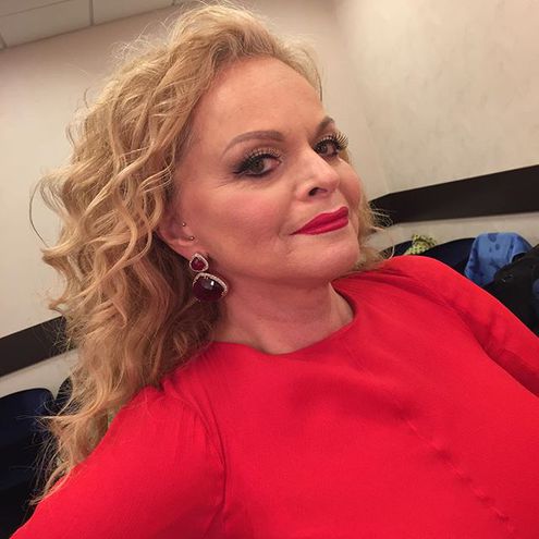 Лариса Долина