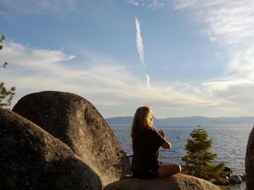 Тревел-блогер: о том, как реагируют люди на путешественницу-одиночку средних лет и почему женщина может почувствовать себя невидимкой