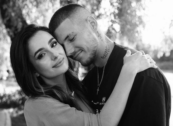 Волошин після втечі з України, заявив, що помирився з ексдружиною Трінчер