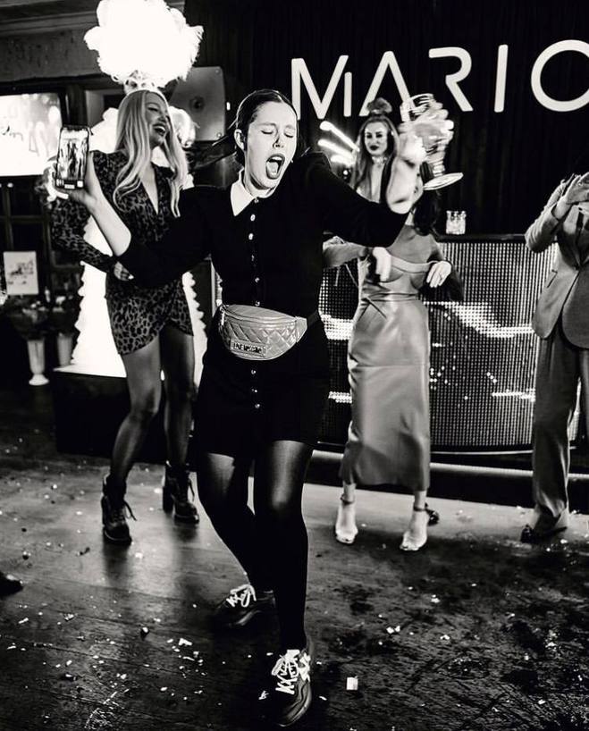 Вечірка Олі Полякової