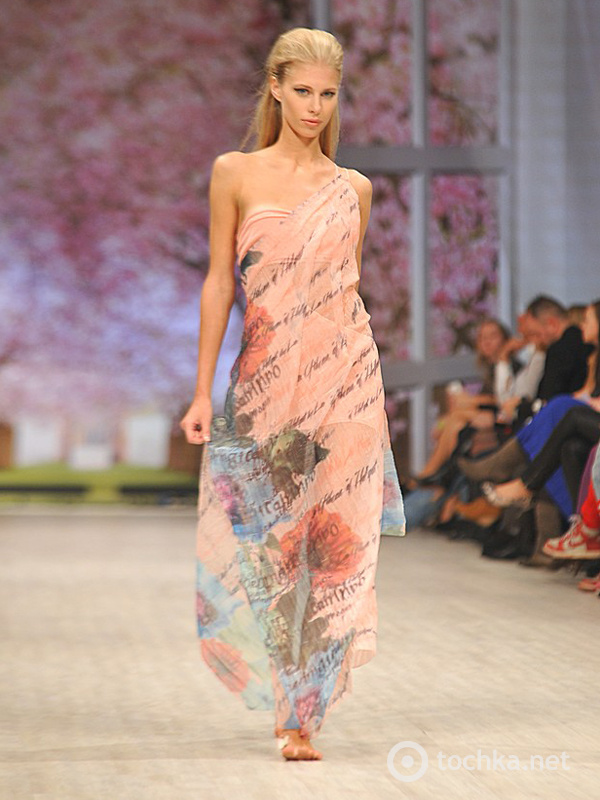 Показ Людмила КИСЛЕНКО