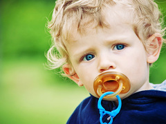 Как отучить ребенка от пустышки?