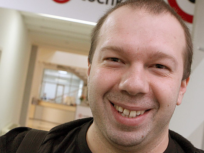 Денис Олейников