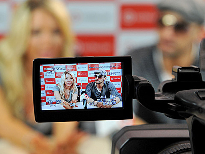 Девушка Блонда и Kishe