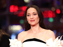 Зірка «Таксі» Маріон Котіяр розійшлася з коханим після 18 років стосунків