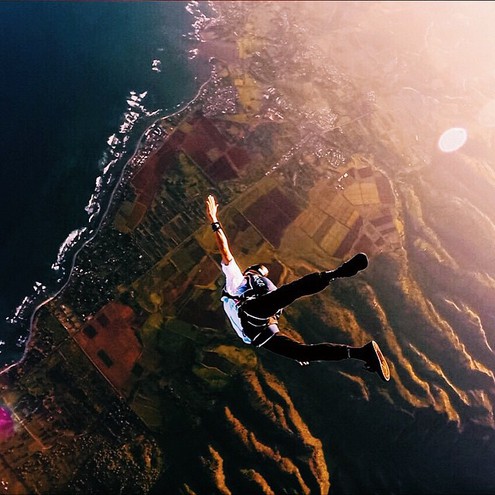 JAY ALVARREZ