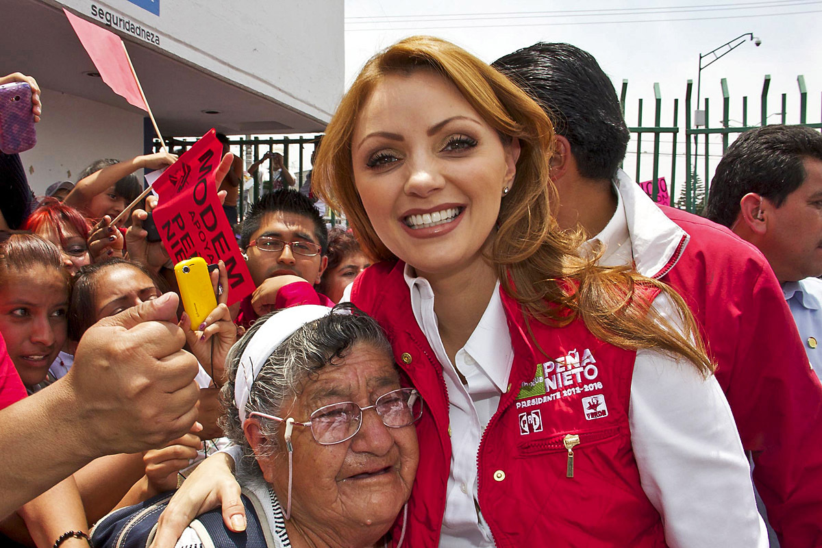 Топ-5 найбільш стильних перших леді: Анхеліка Рівера (Мексика)