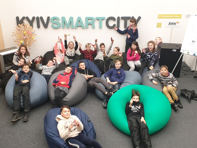 Люди и инновации: в рамках коммуникационно-образовательной платформы Kyiv Smart City School состоялись спецкурсы по программированию