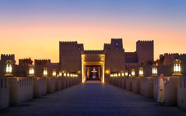 Отели, в которых турист обязан провести ночь: отель Qasr Al Sarab