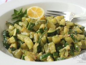 САЛАТ ИЗ ЦУККИНИ С ЛИМОНОМ И ОРЕГАНО САЛАТ ИЗ ЦУККИНИ С ЛИМОНОМ И ОРЕГАНО