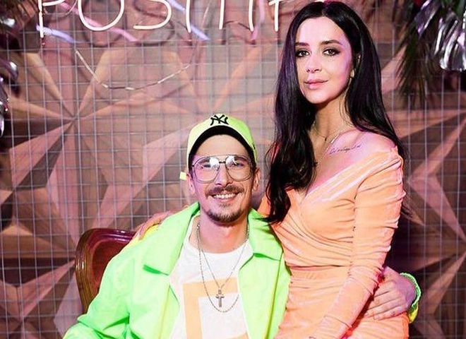 «Розлучення з повагою»: Ексдружина Позитива показала, як вони спілкуються по відеозв'язку