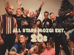 Зірки MOZGI Entertainment зібрались разом у різдвяному музичному привітанні