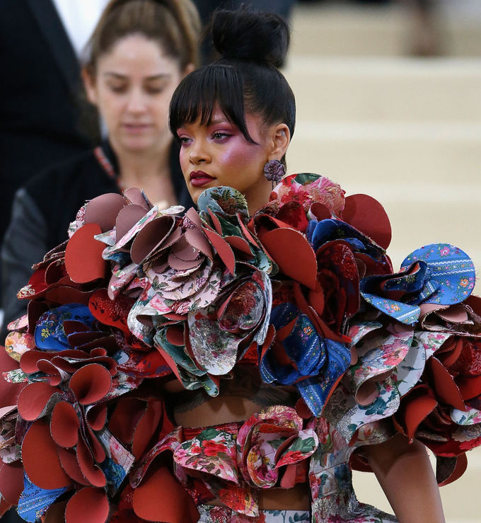 Met Gala 2017 прически