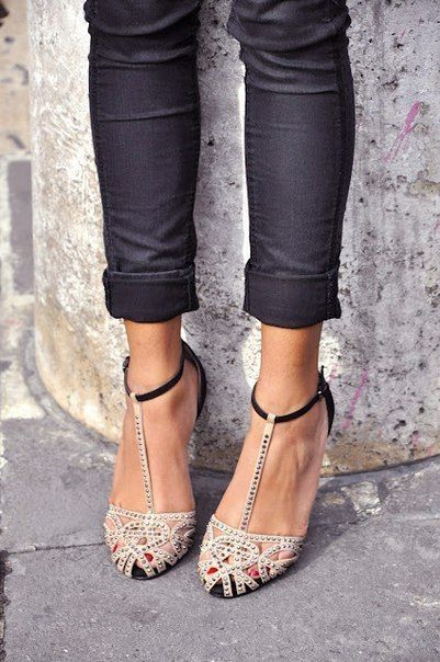 Сексуальная летняя обувь на низком ходу