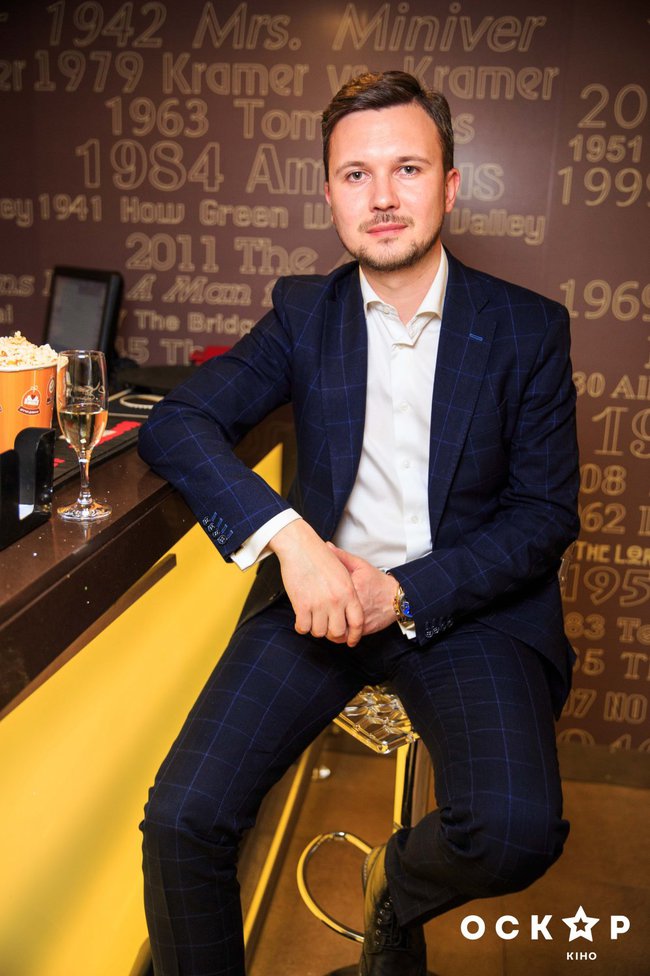 Бэтмен против Супермена премьера