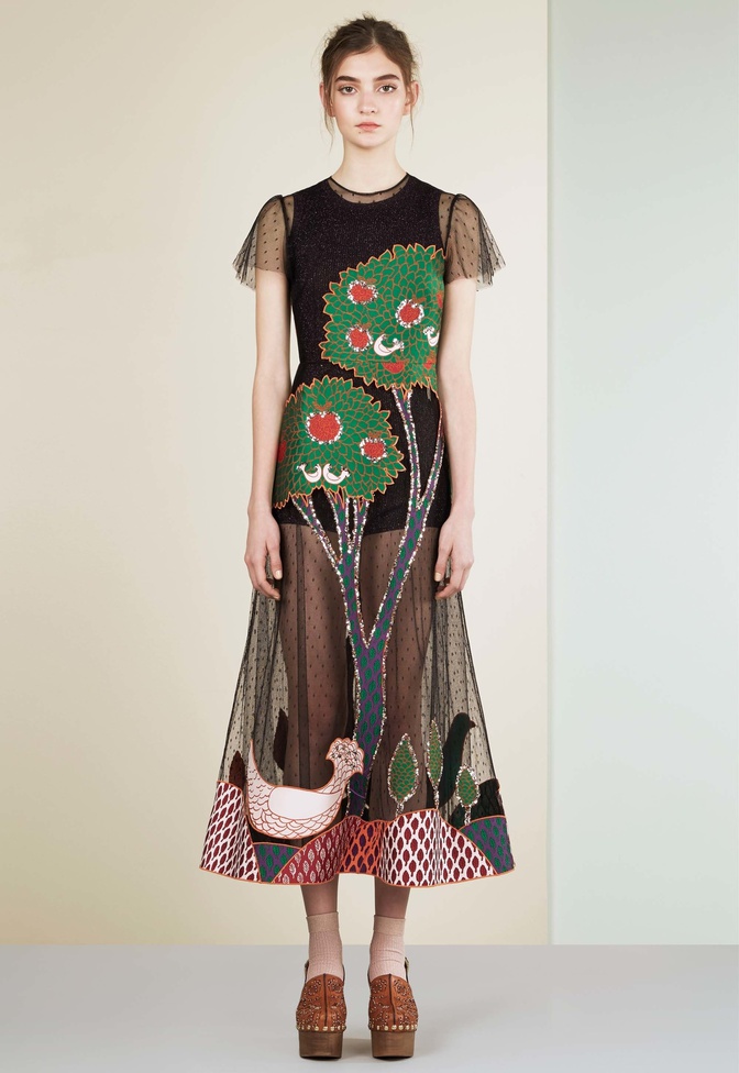 Юлия Ратнер стала лицом RED Valentino Resort 2017