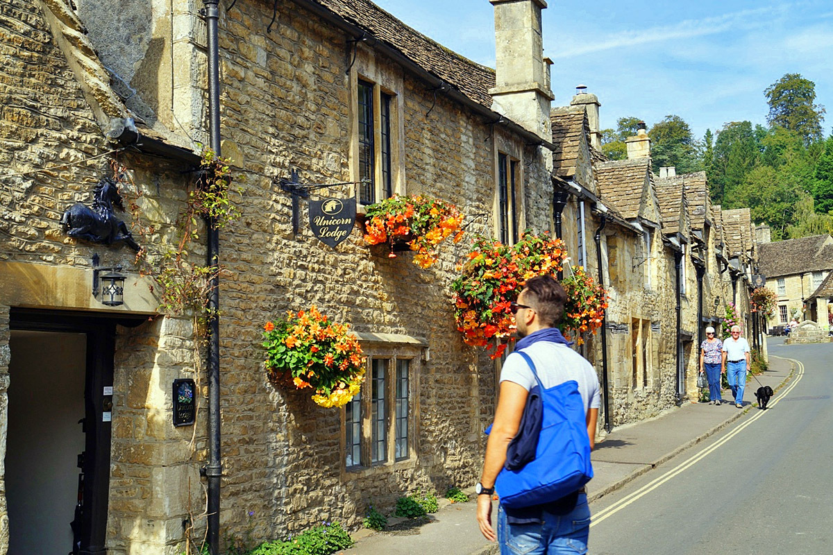 Село Castle Combe
