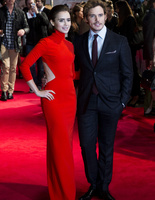 Лили Коллинз