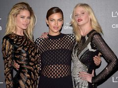 Ирина Шейк в"голом" платье