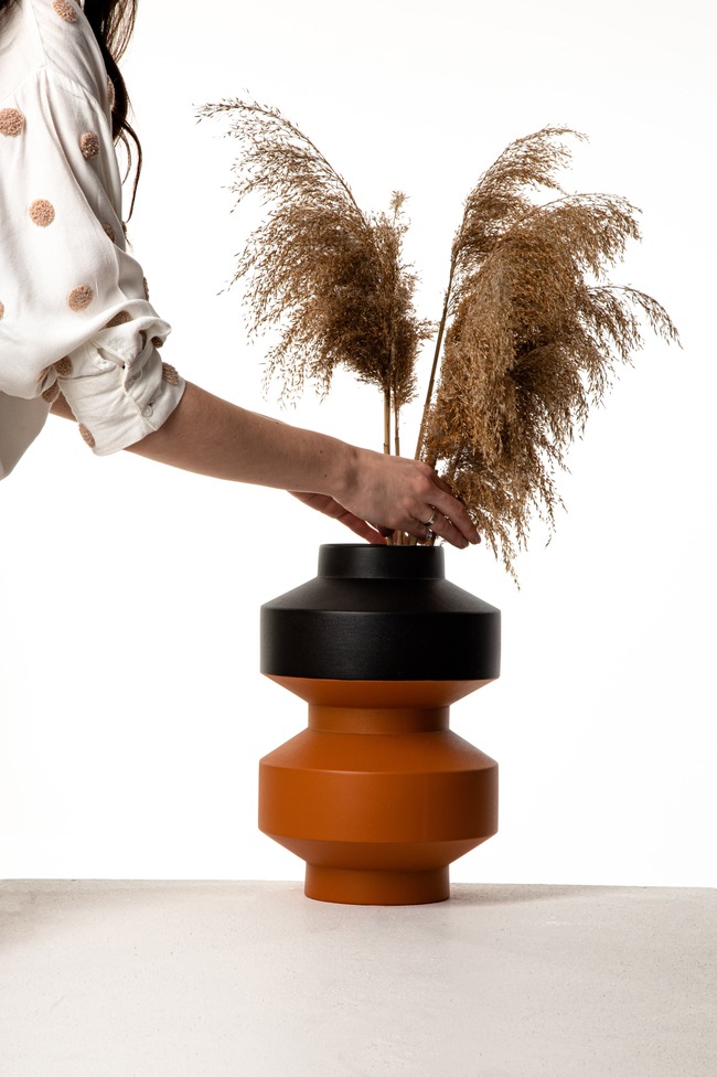 Світильники та вази PRAFORMA