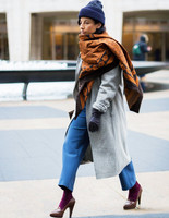 Как стильно одеваться зимой: 13 стритстайл-луков Как стильно одеваться зимой: 13 стритстайл-луков