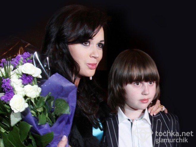 Анастасия Заворотнюк