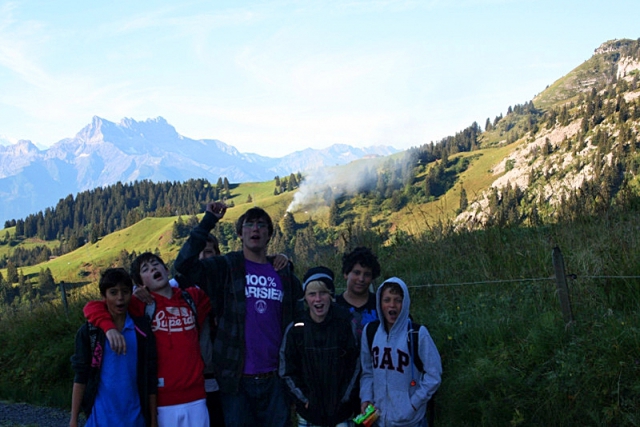 Как избавиться от ребенка на лето: отправить в детский лагерь в Швейцарию