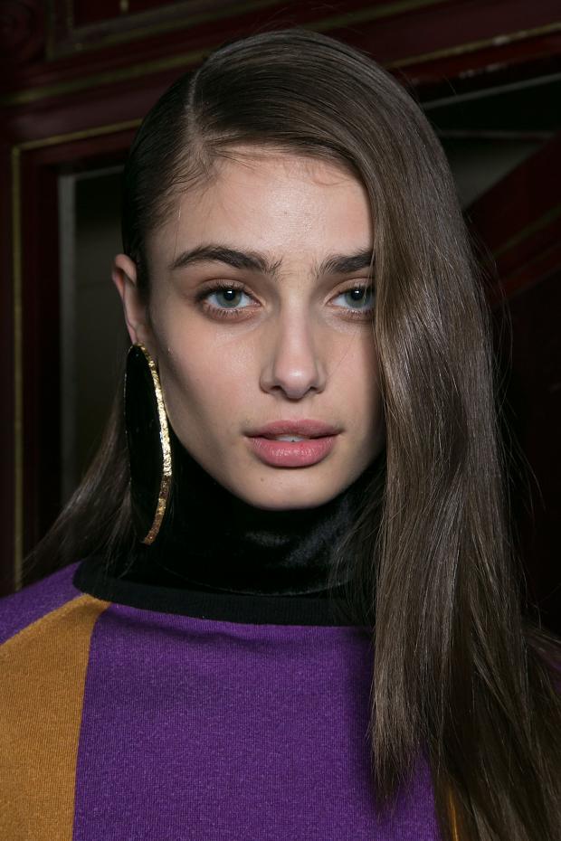 Бьюти-образ моделей с показа Balmain Осень 2015