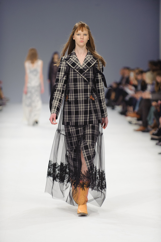 UFW AW 16/17: Poustovit