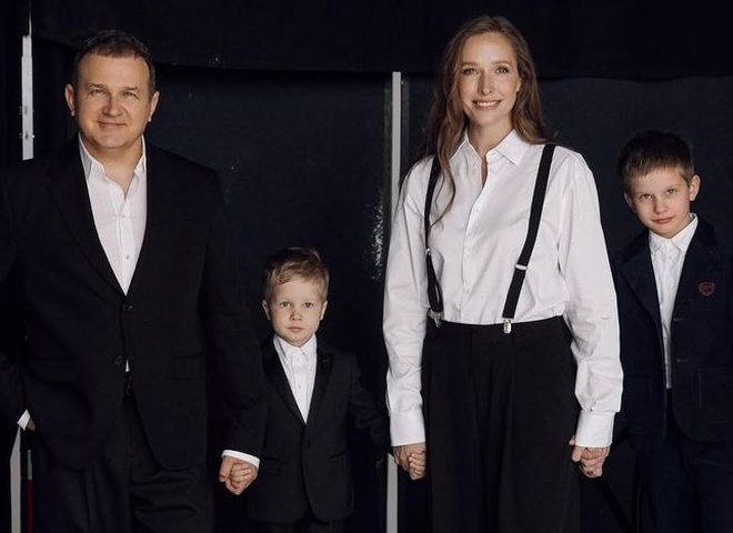 «Разом»: Осадча та Горбунов знялися у фотосесії із синами