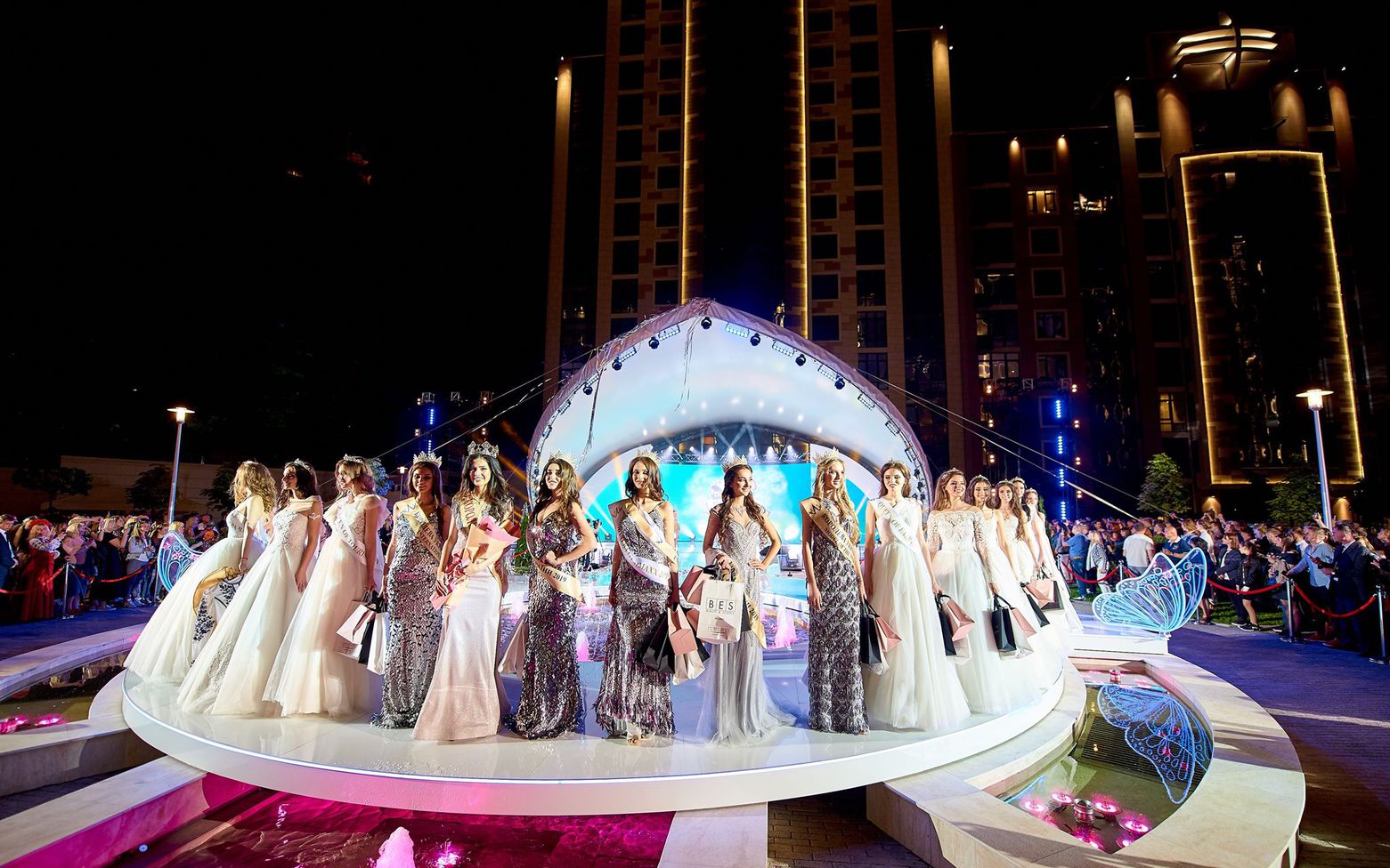 В Киеве прошёл масштабный конкурс "Королева Украины-2019"