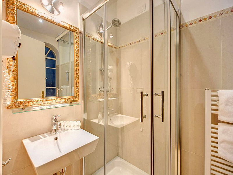 Романтические отели Европы: Hotel Romance, Rome