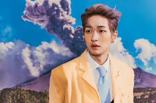 SHINee The 7th Album [Don’t Call Me] Onew