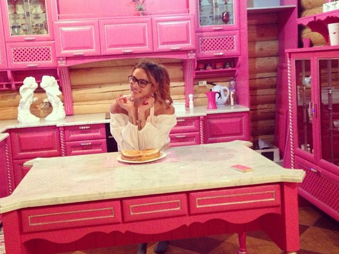 Алена Водонаева