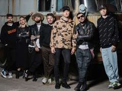 Любовь и война в неожиданном клипе Бумбокс на песню "ДШ"