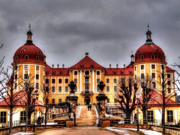 Тайна немецкого замка Морицбург: секретный погреб фюрера