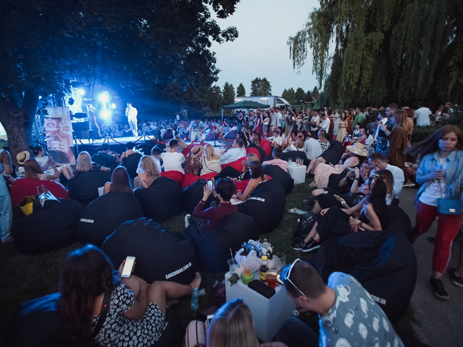 Киевская Точка G: On I Ona впервые создали иммерсивное шоу в ботсаду