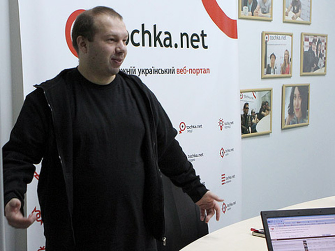 Денис Олейников