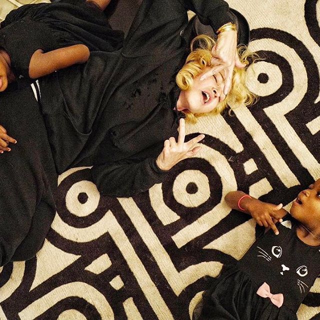 Мадонна (Instagram)