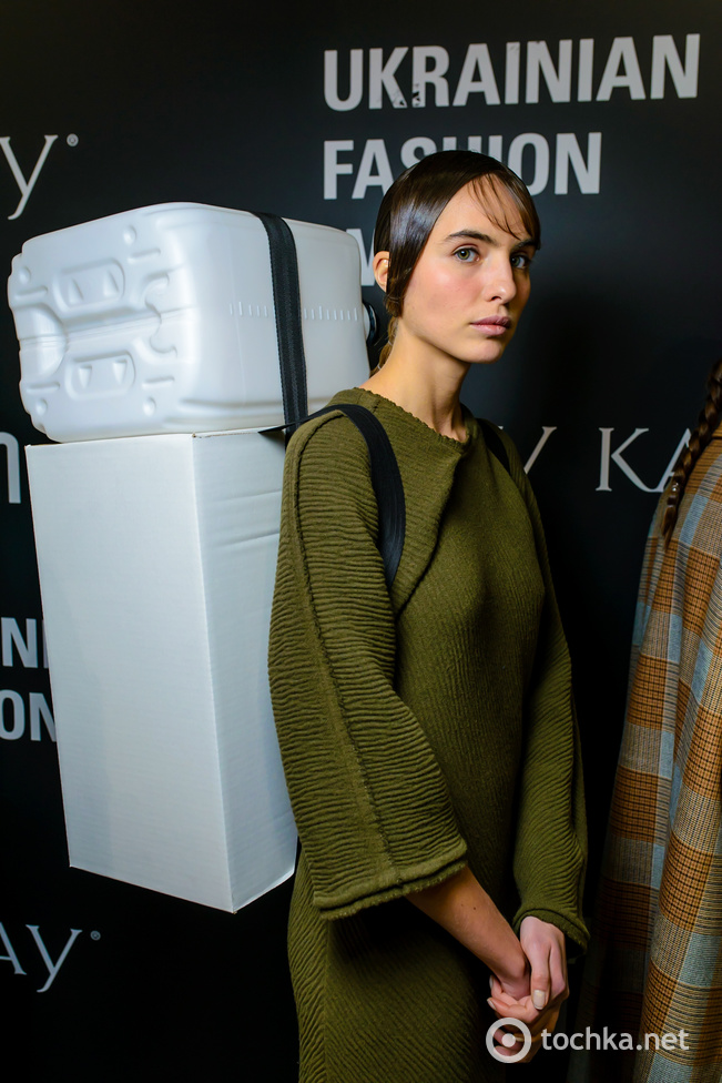 Backstage другого дня UFW FW 19-20