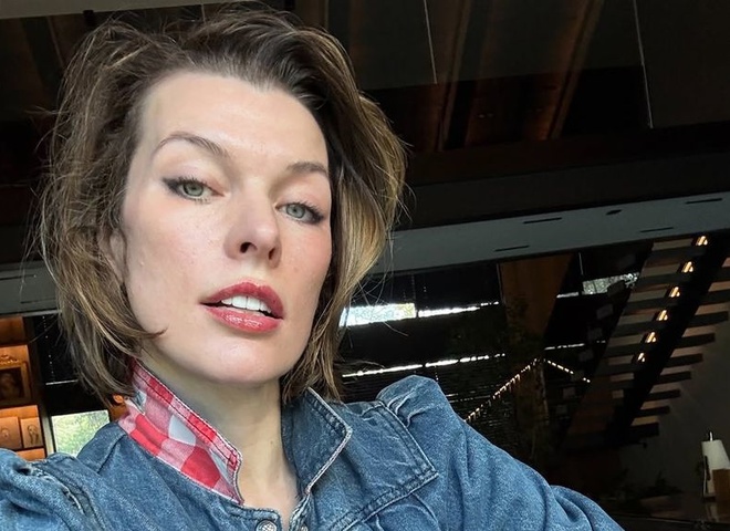 Мілла Йовович показала фото зі святкування 10-річчя середньої дочки