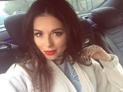 Нюша сменила цвет волос (фото)