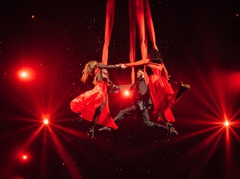 Танці з зірками