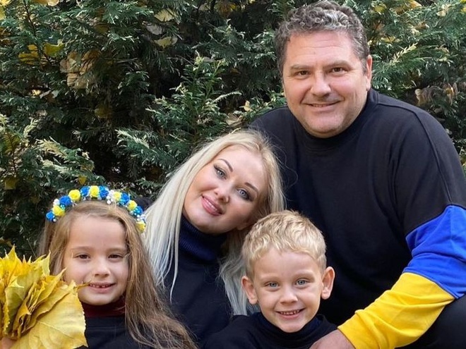 Бужинська поділилася сімейними фото з нагоди дня народження чоловіка-болгарина