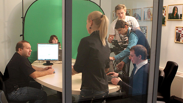 Денис Олейников